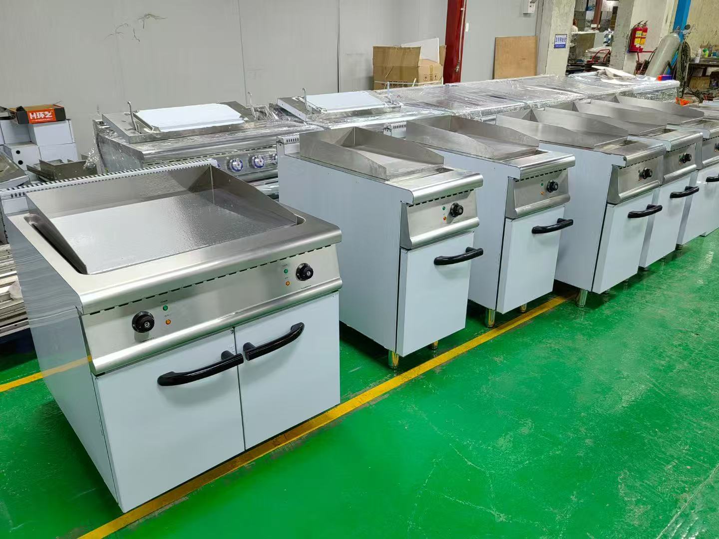 業務用ホテルレストラン厨房用自立型ホットプレート、キャビネッ - Commercial Kitchen Griddle のレビューと価格